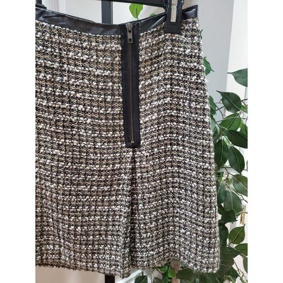 Halogen Women's Multicolor Acrylic Faux Leather Trim Back Zip Mini Skirt Size 2 - Picture 3 of 10